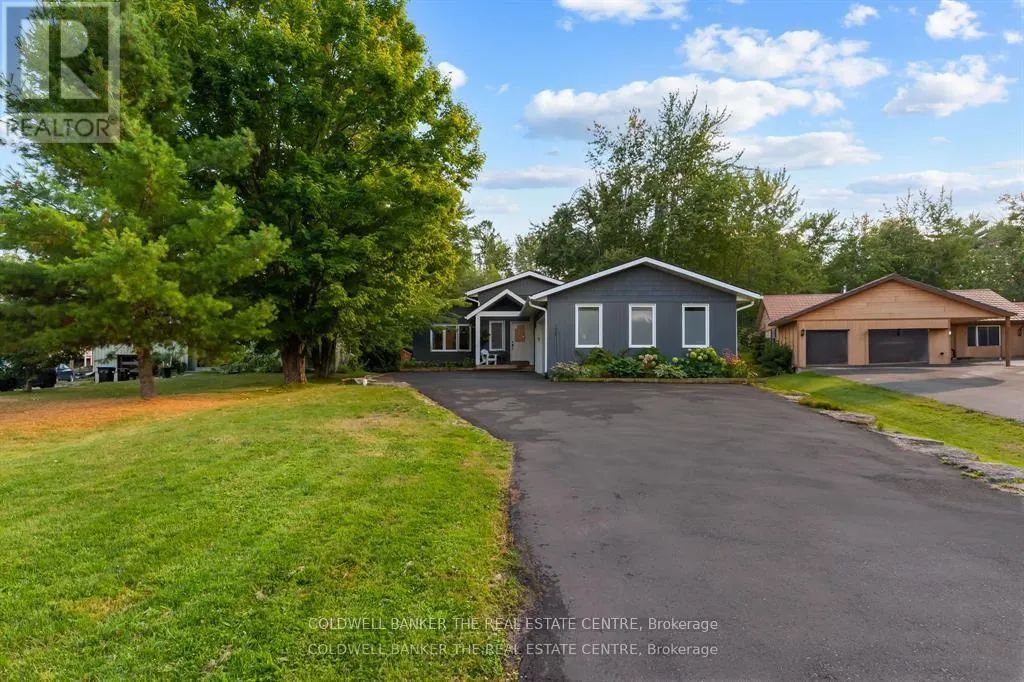 2656 WESTSHORE CRESCENT
