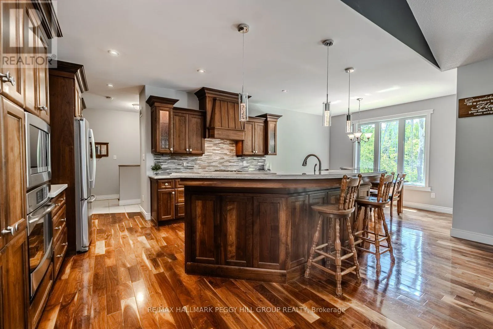 33 SPRINGHOME ROAD
