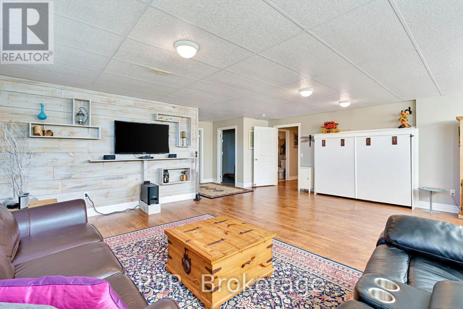 2884 SUNNYDALE LANE