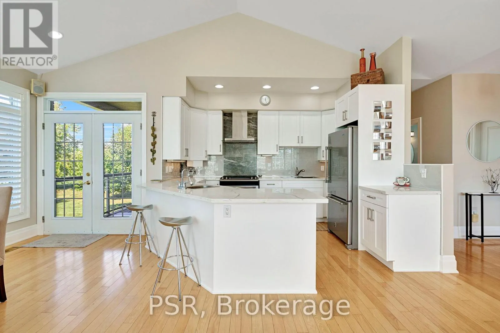 2884 SUNNYDALE LANE