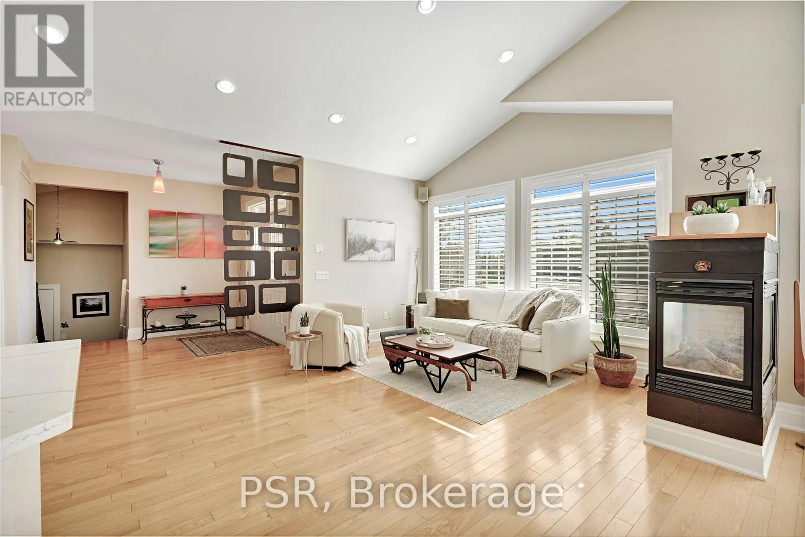 2884 SUNNYDALE LANE