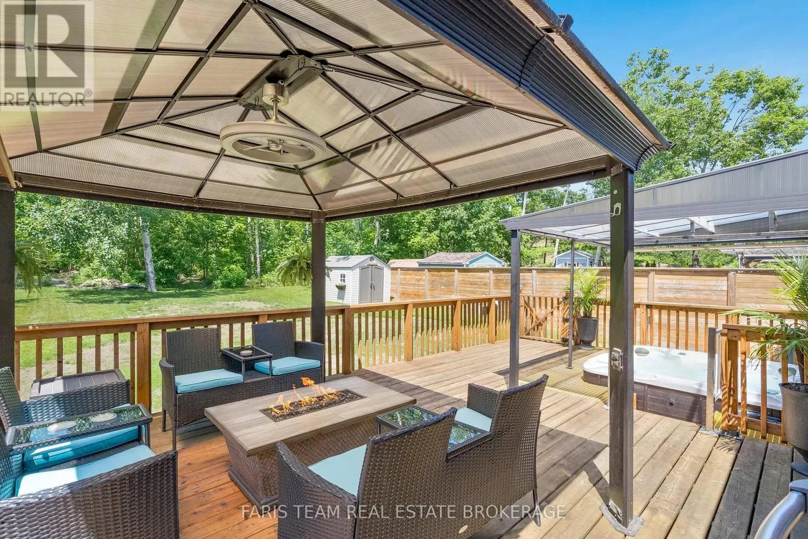 290 EDGEHILL DRIVE