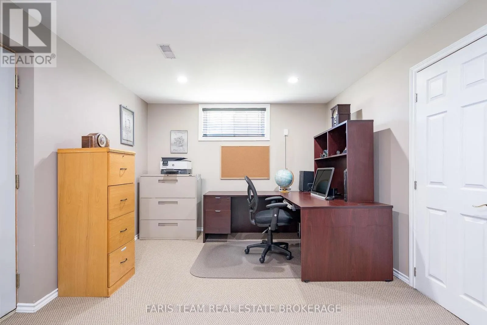 290 EDGEHILL DRIVE