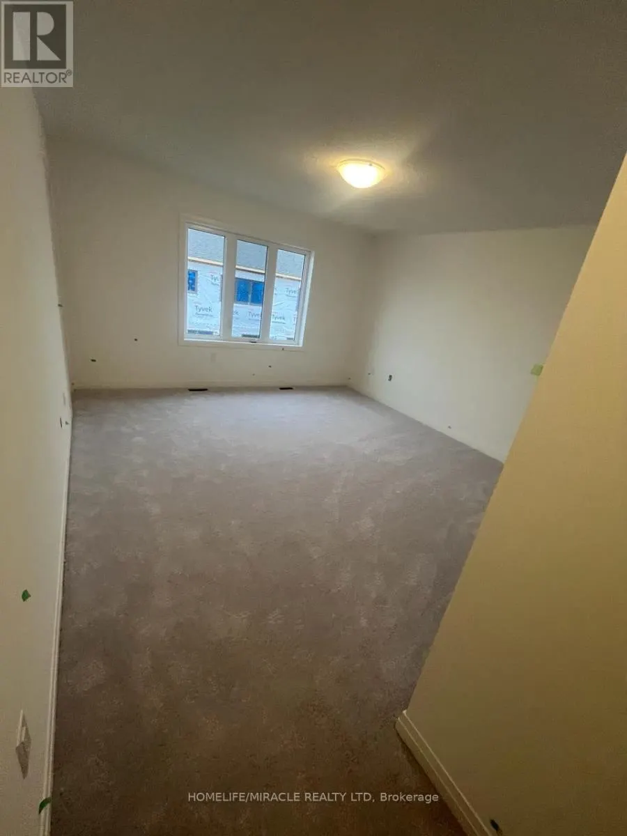 92 WEST OAK TRAIL