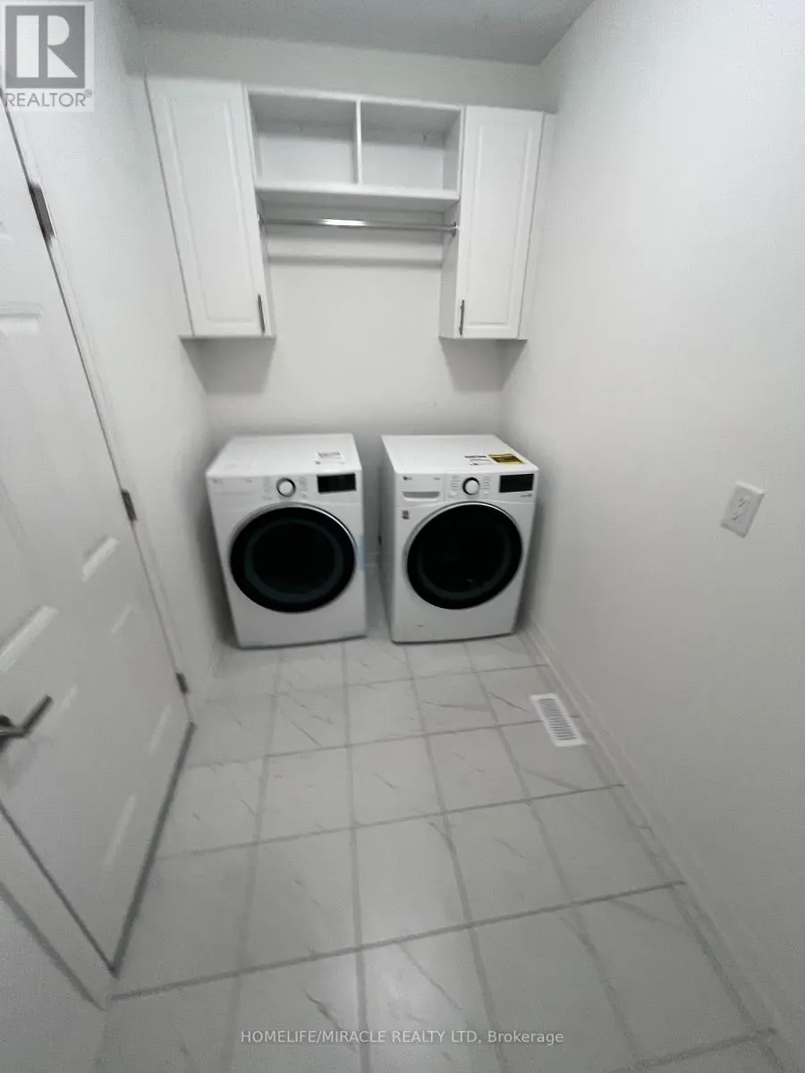 92 WEST OAK TRAIL