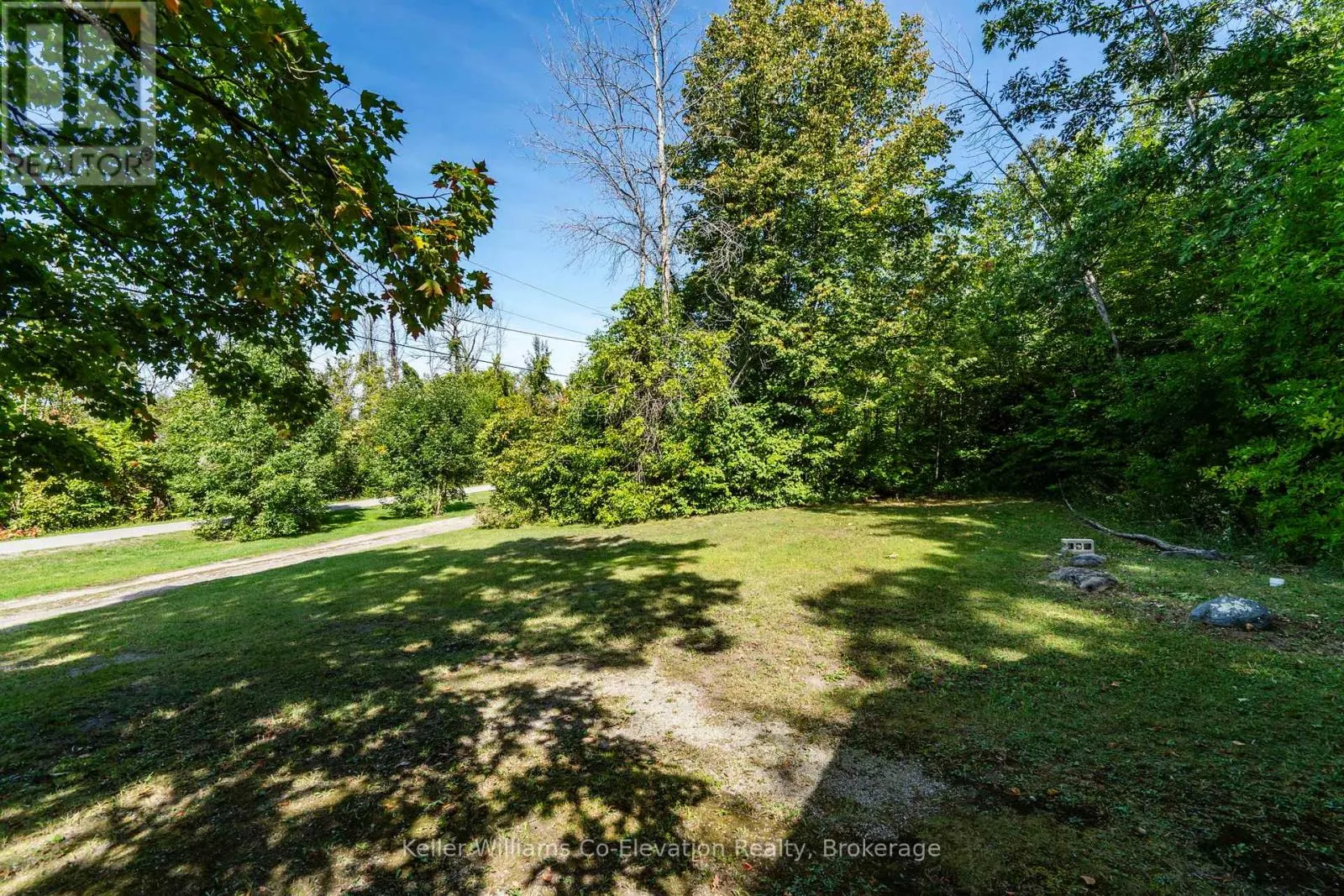 3 CROSSINGVIEW LANE