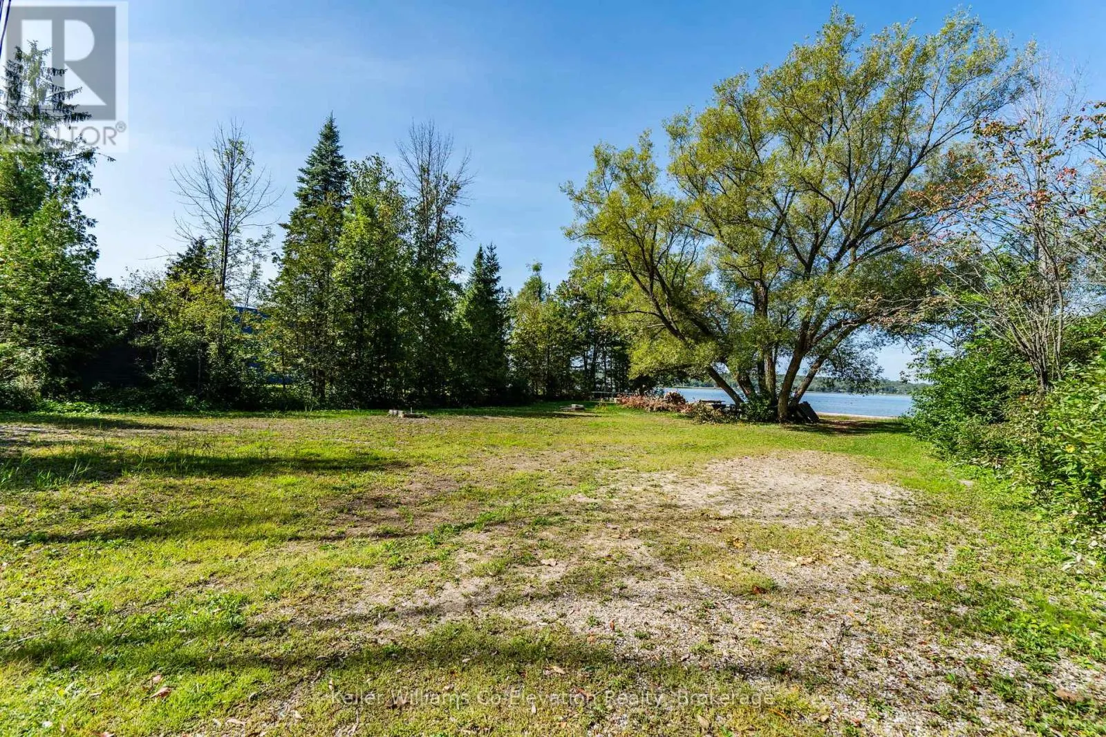 3 CROSSINGVIEW LANE
