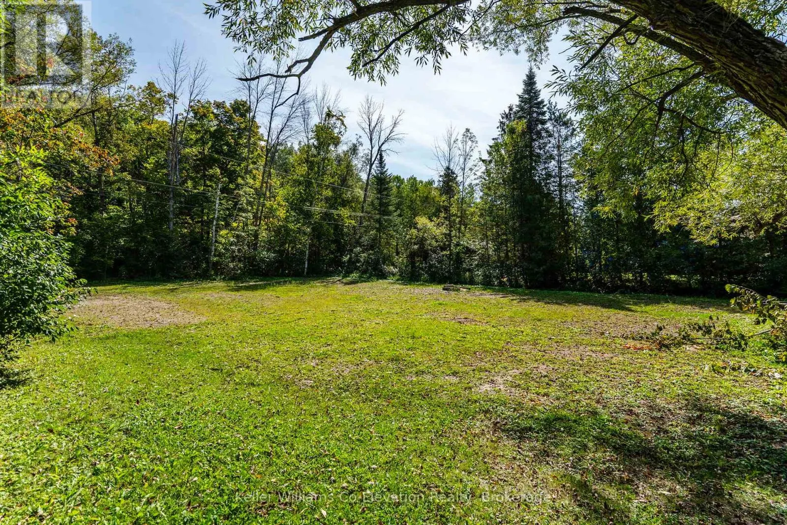 3 CROSSINGVIEW LANE
