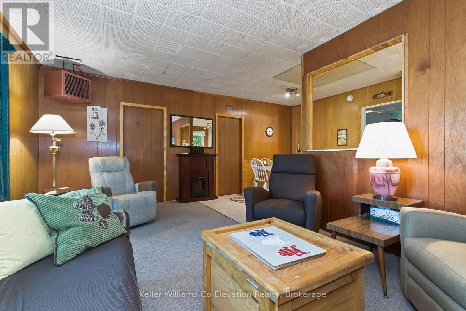 3 CROSSINGVIEW LANE