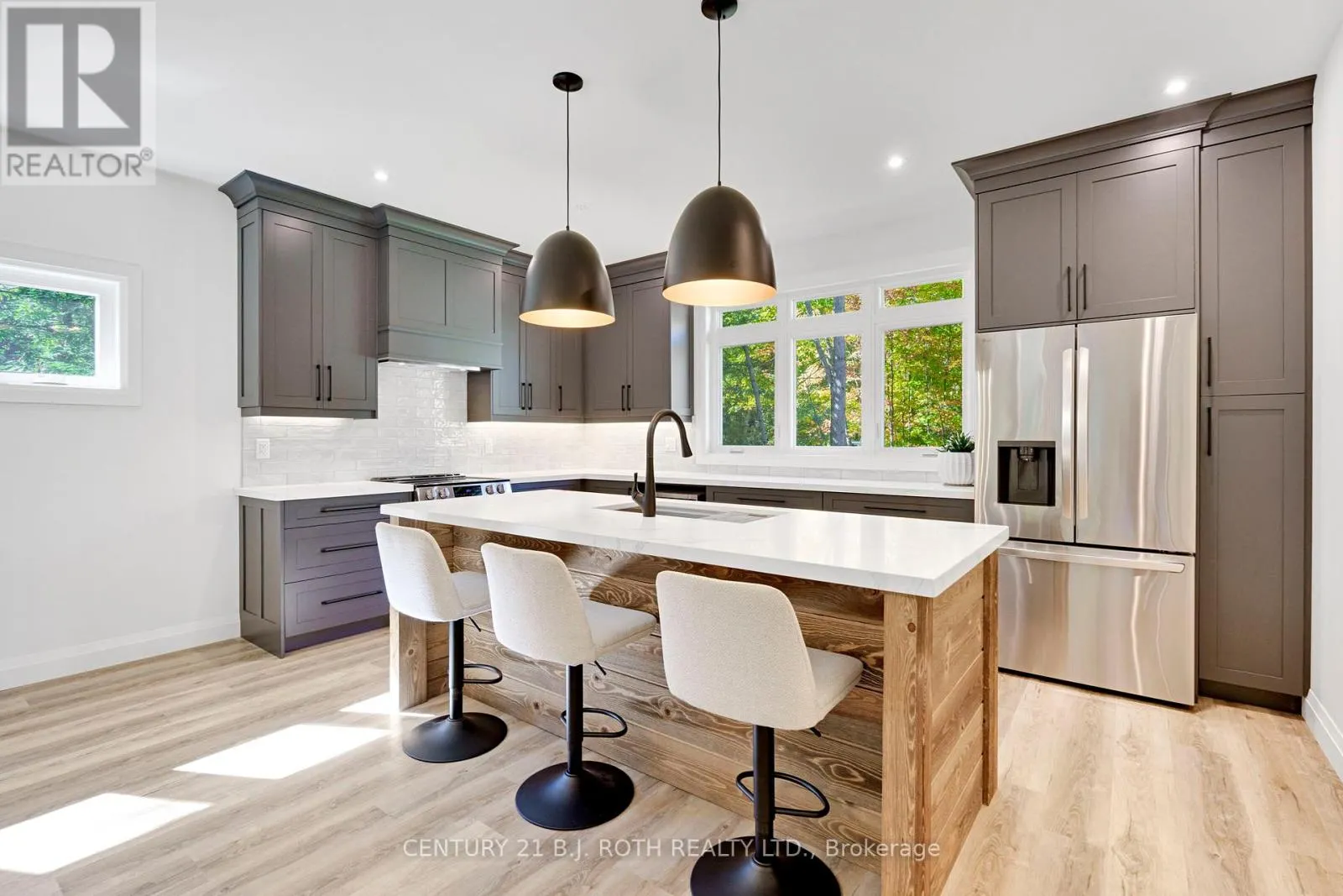 7377 DAVY DRIVE