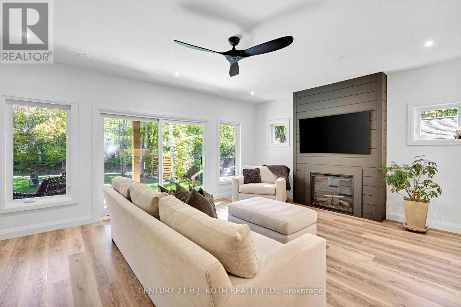 7377 DAVY DRIVE