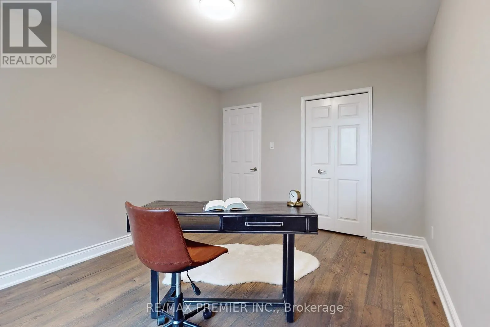 145 FOX RUN