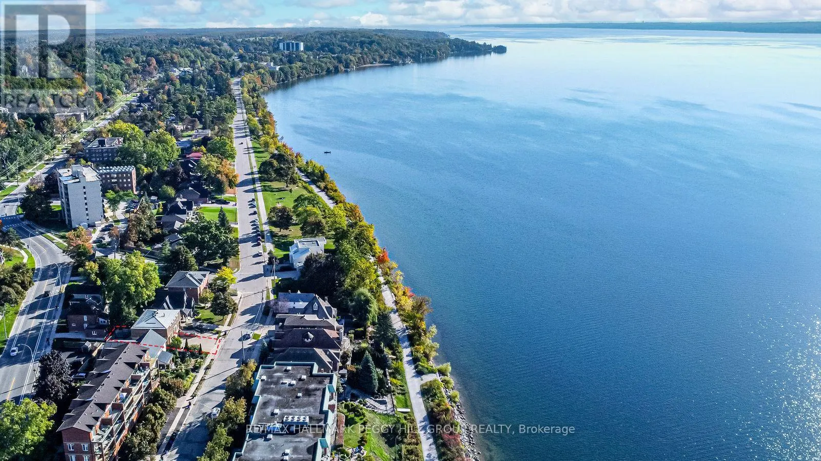 36 KEMPENFELT DRIVE