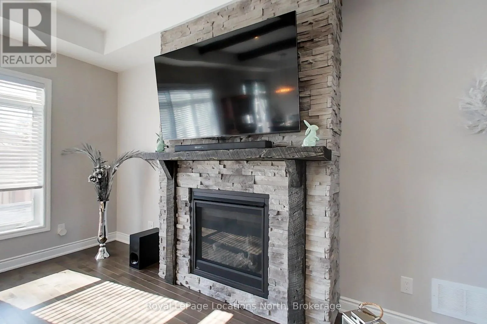 15 PATCHELL COURT
