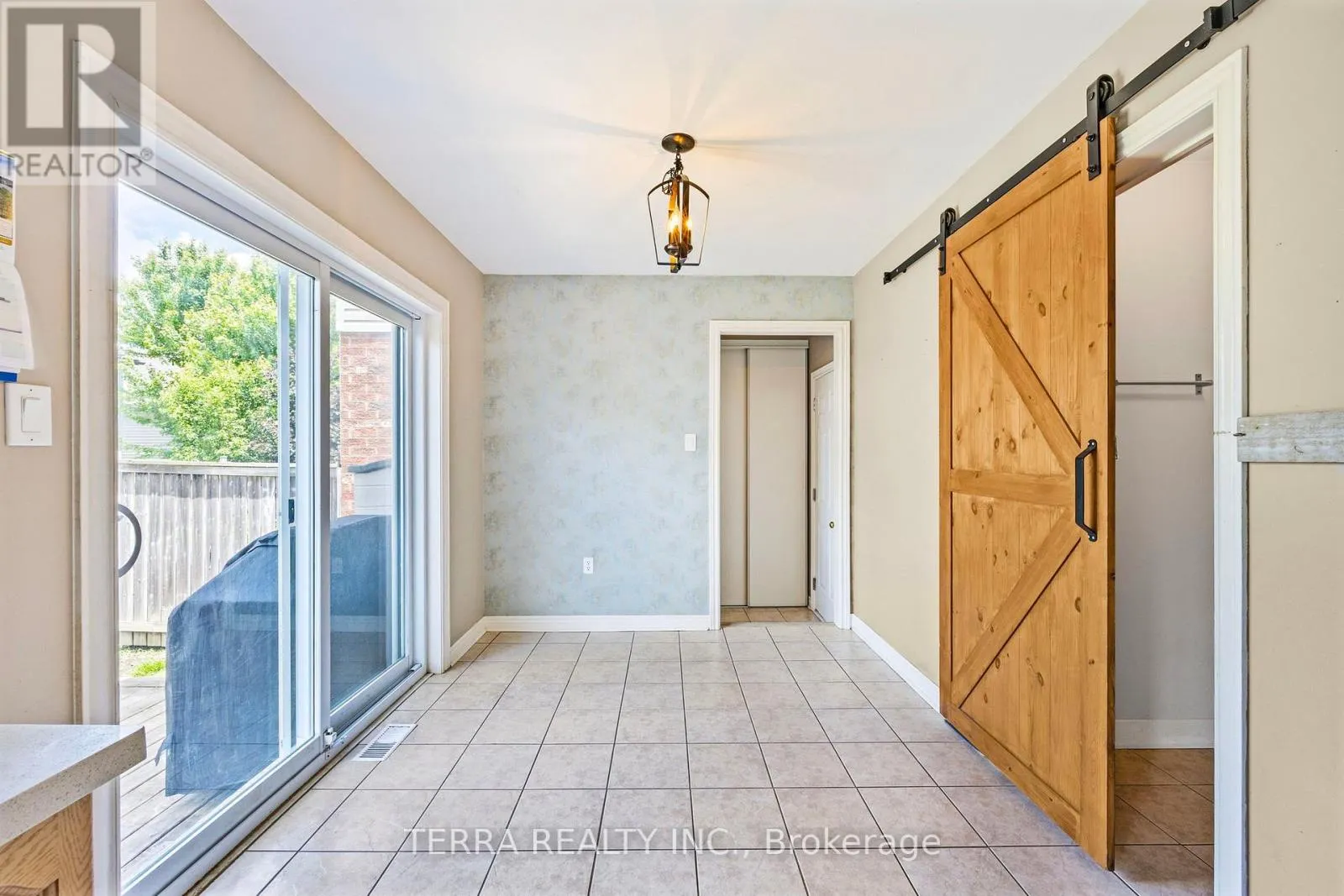 114 THRUSHWOOD DRIVE