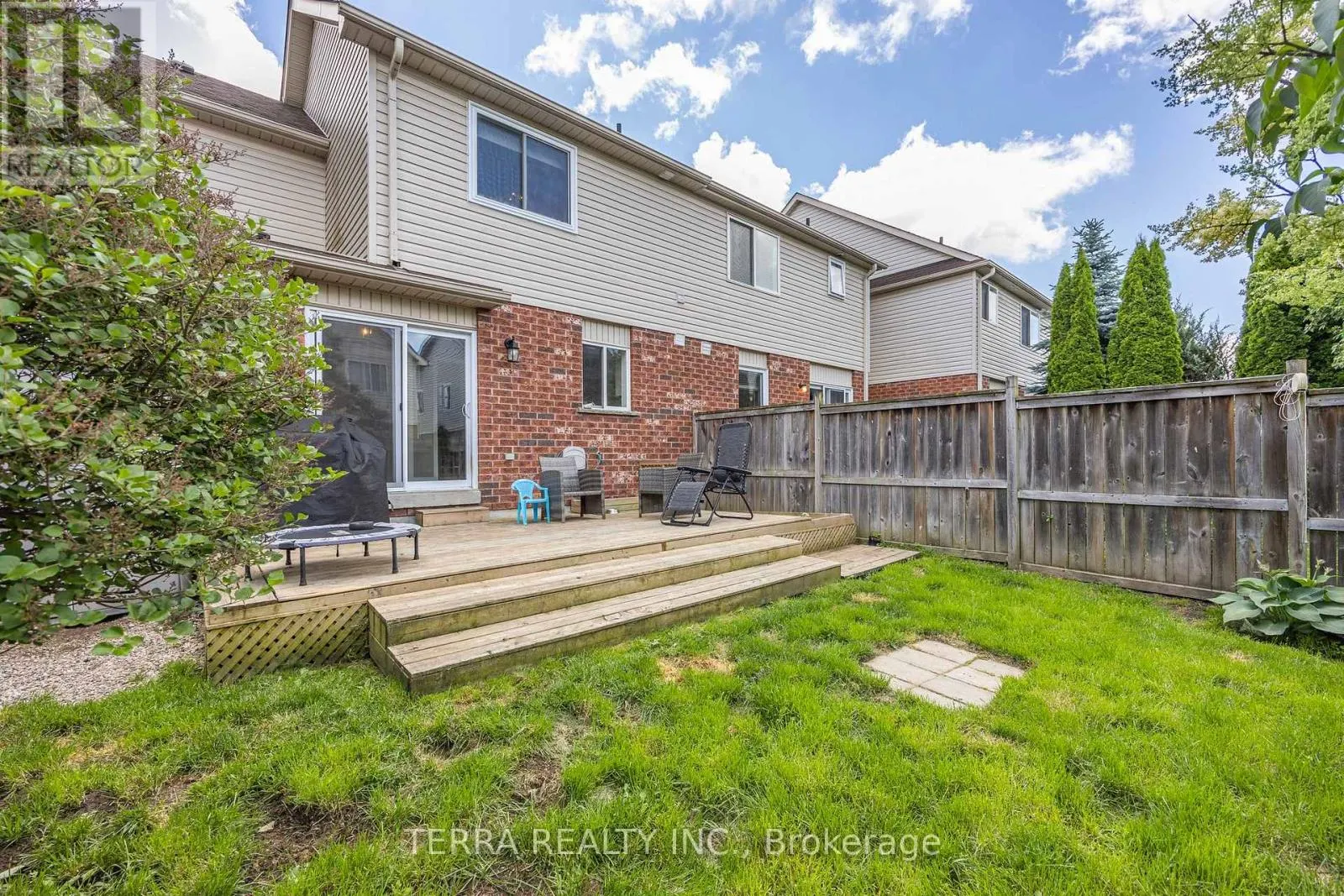 114 THRUSHWOOD DRIVE