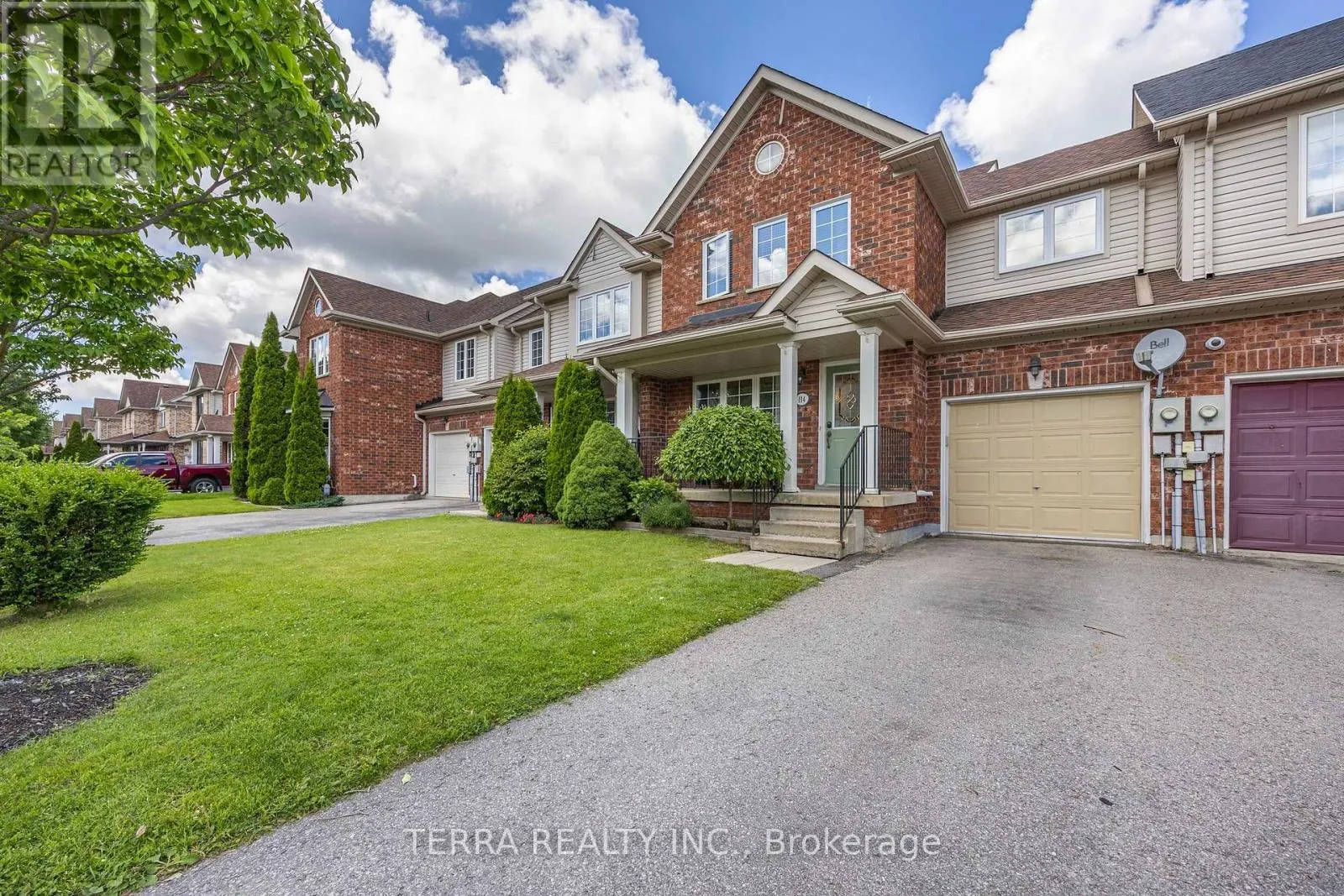 114 THRUSHWOOD DRIVE