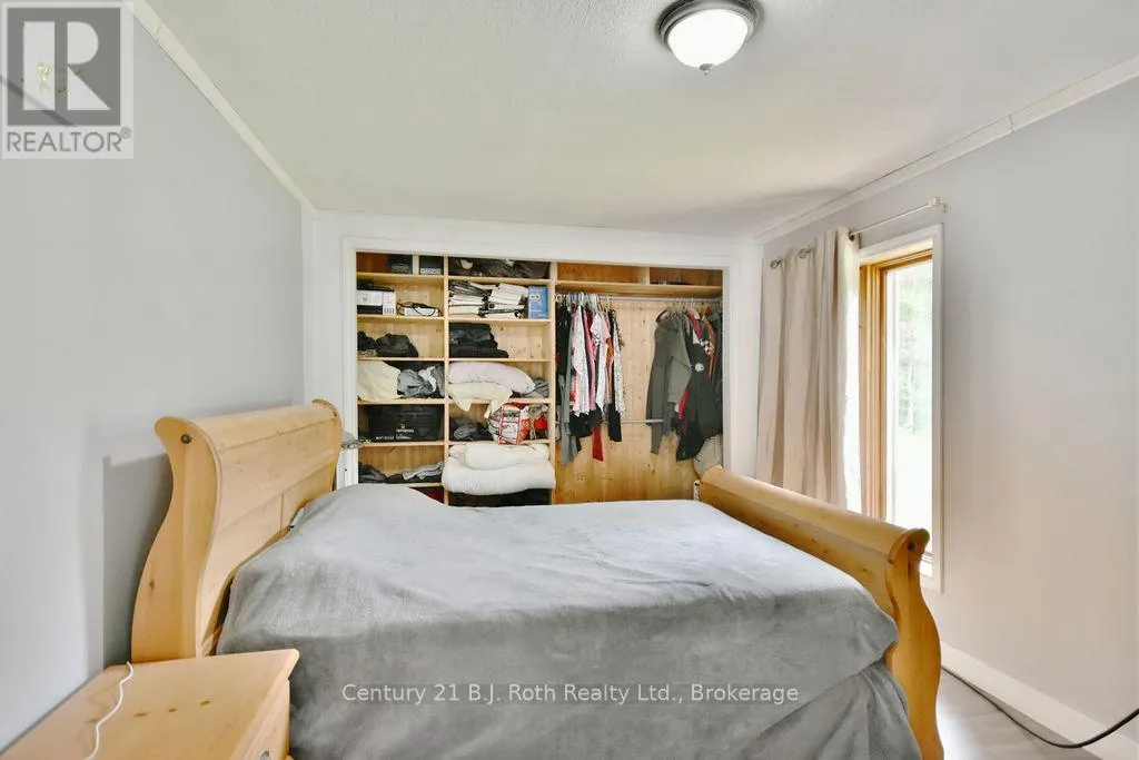 2286 FLOS TEN ROAD E