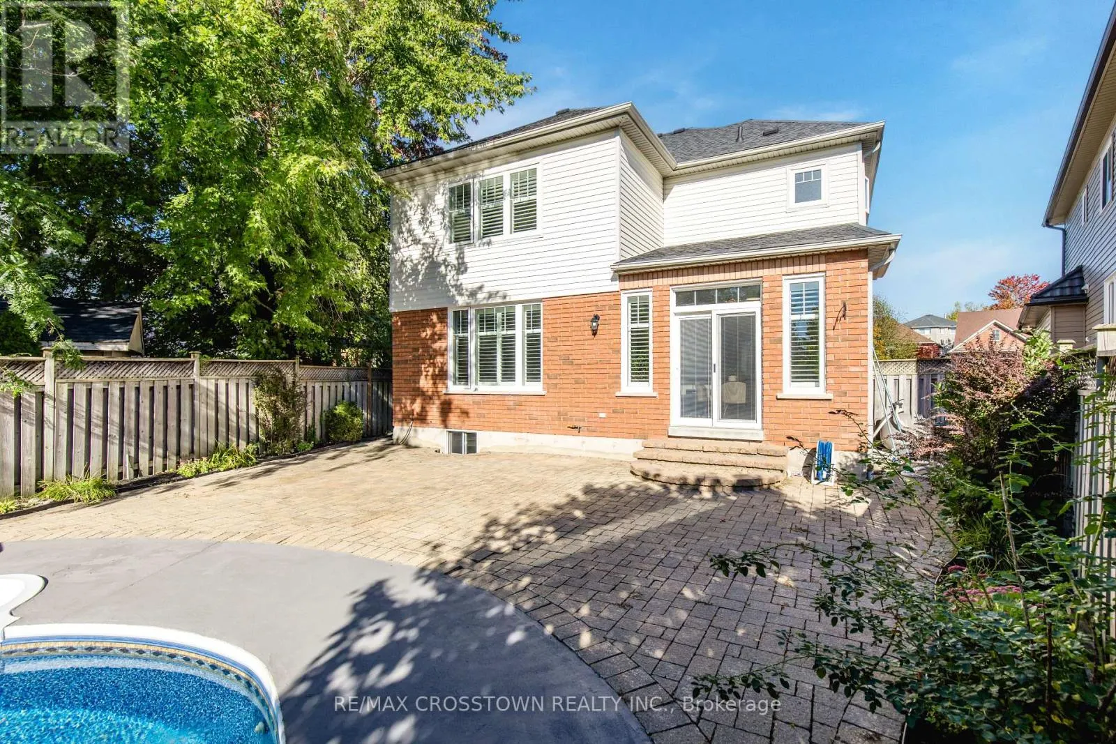 62 WINDSOR CRESCENT
