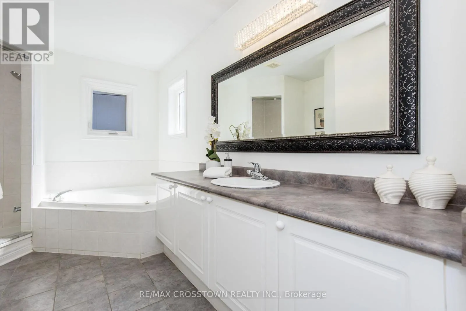 62 WINDSOR CRESCENT