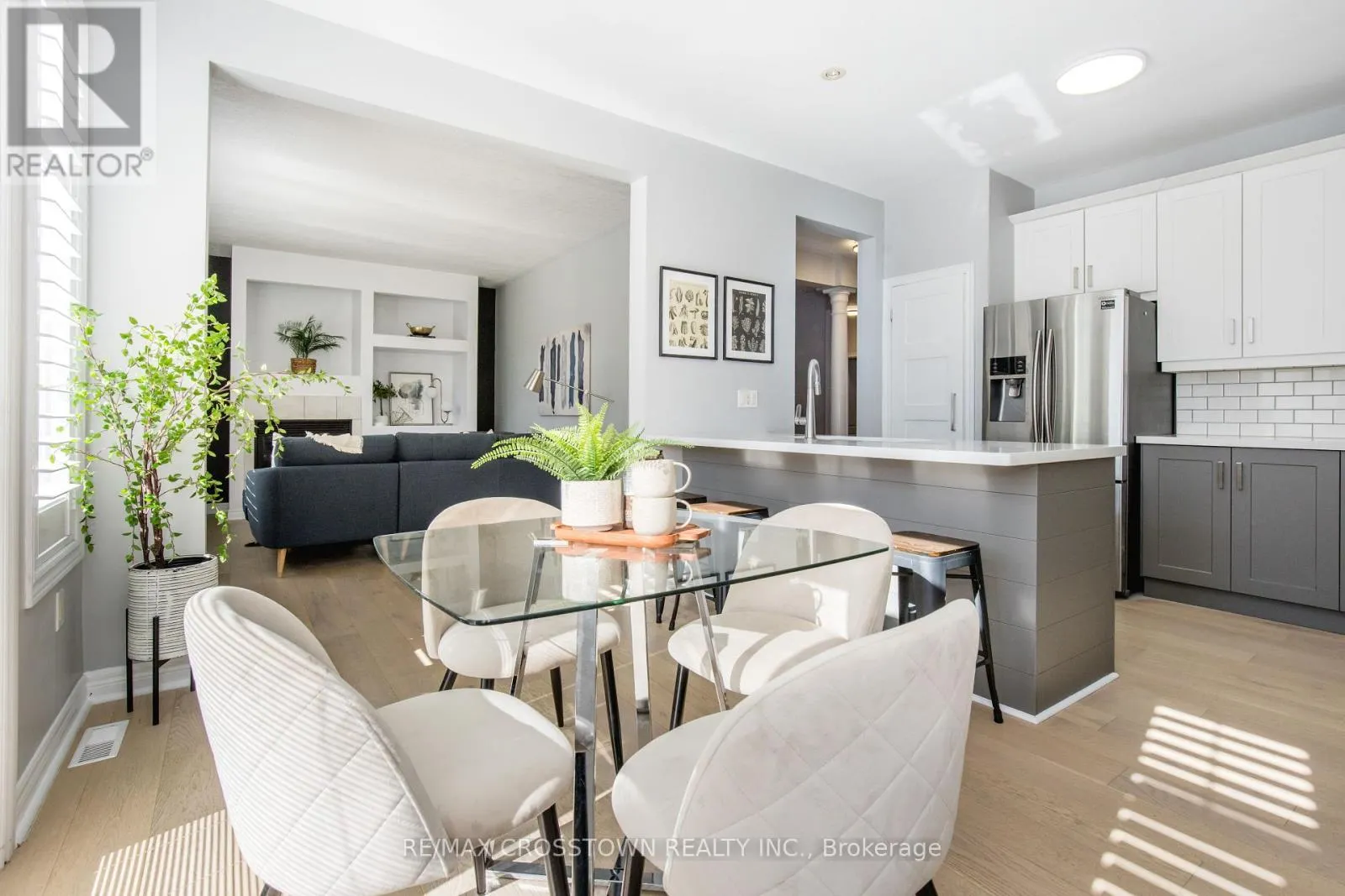 62 WINDSOR CRESCENT