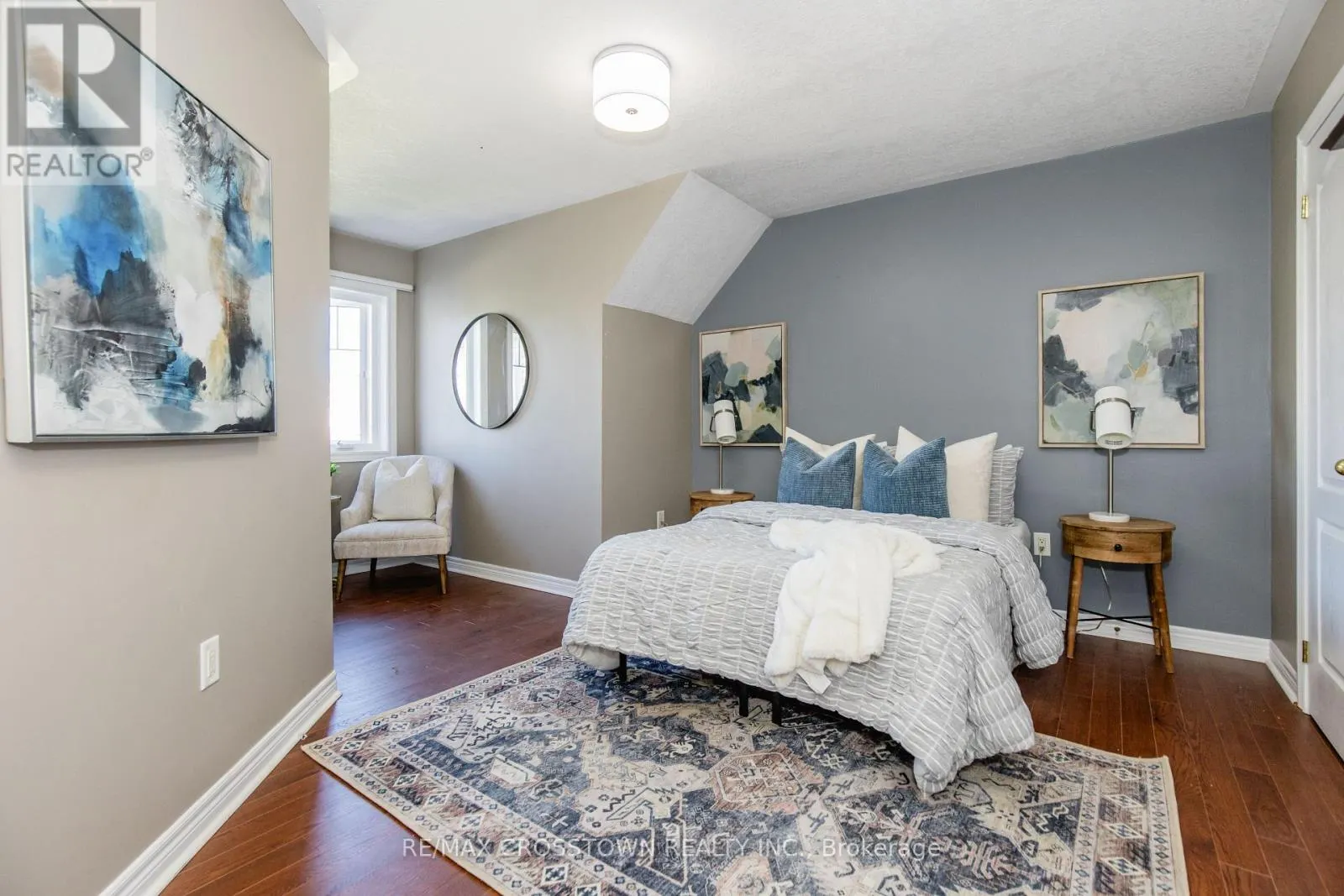 62 WINDSOR CRESCENT