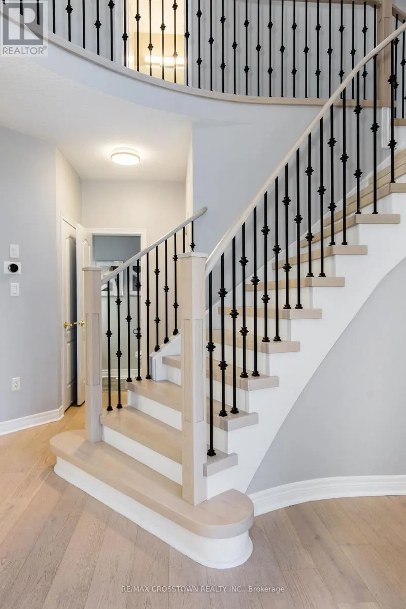 62 WINDSOR CRESCENT