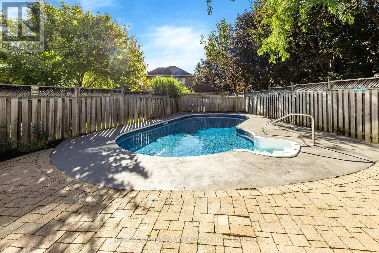 62 WINDSOR CRESCENT