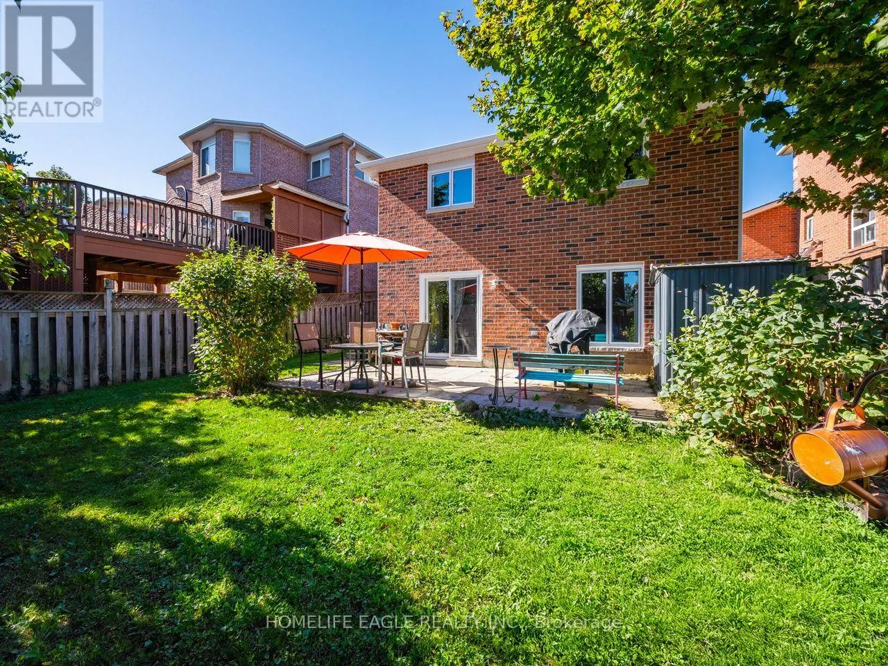 15 BROWN WOOD DRIVE