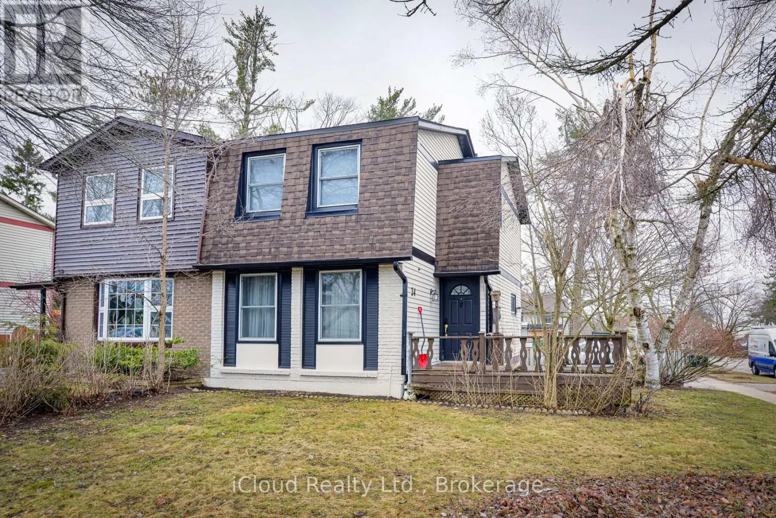 34 KIPLING PLACE
