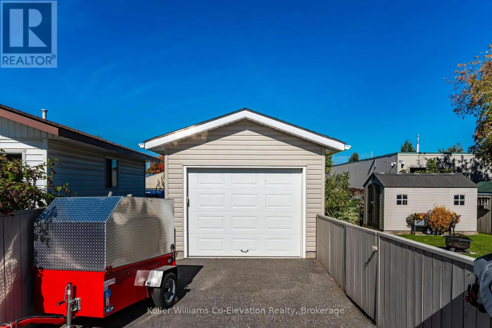 268 ELIZABETH STREET