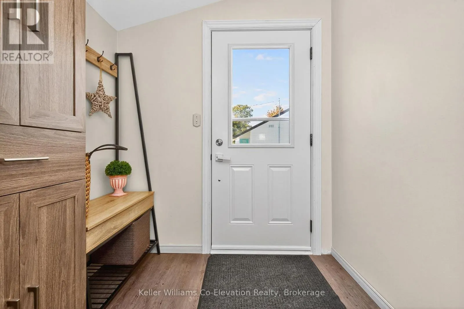 268 ELIZABETH STREET