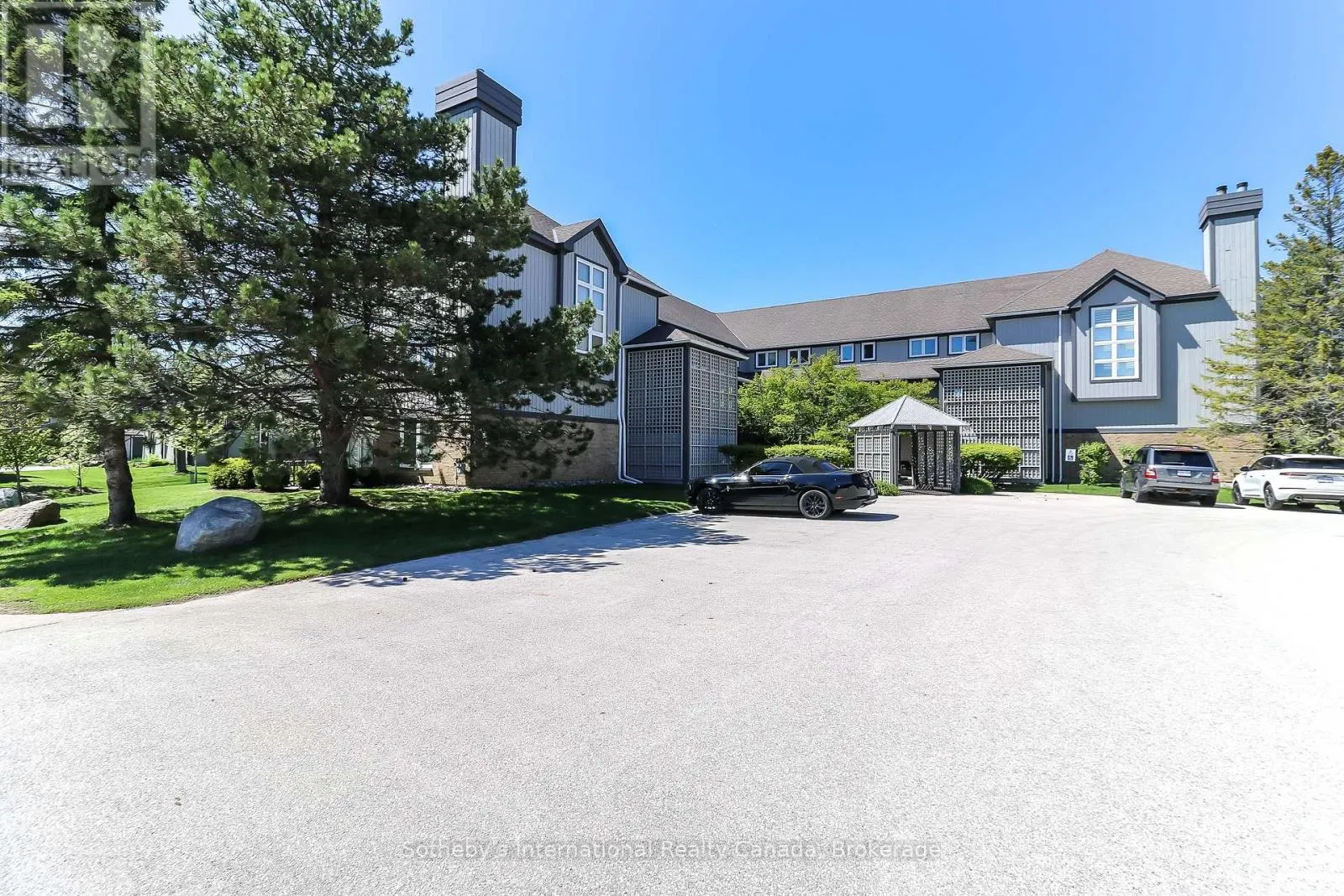 348 MARINERS WAY