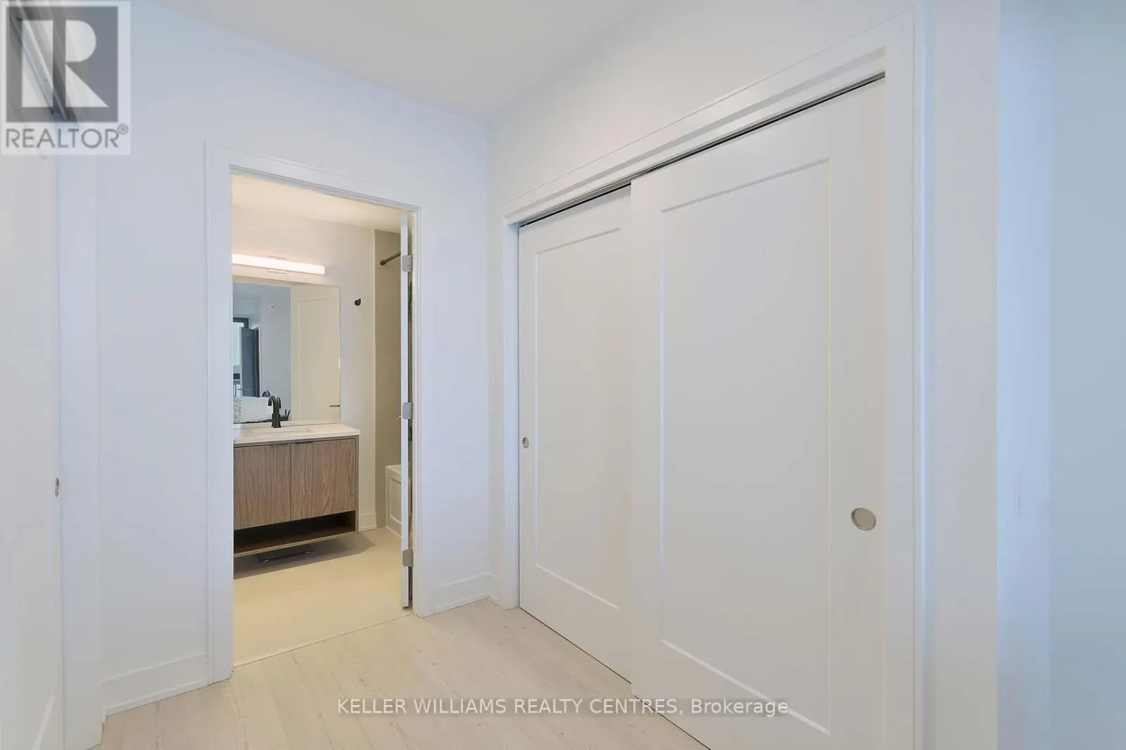 602 - 185 DUNLOP STREET E
