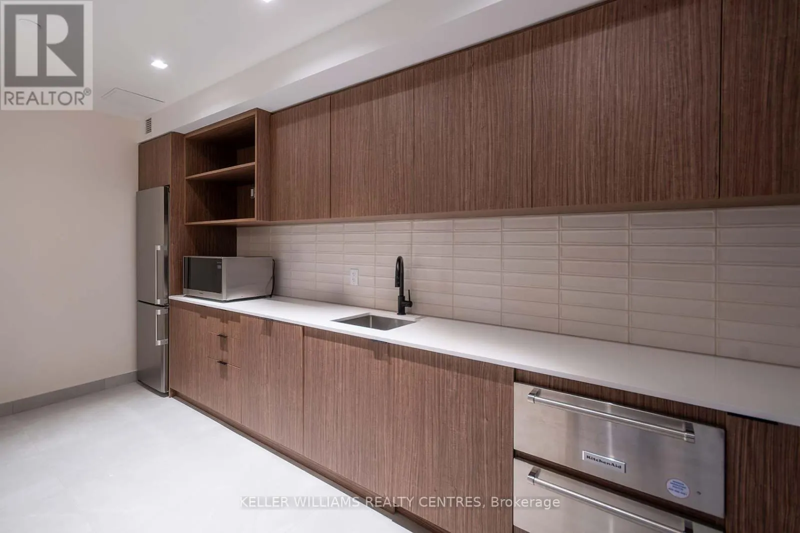 602 - 185 DUNLOP STREET E