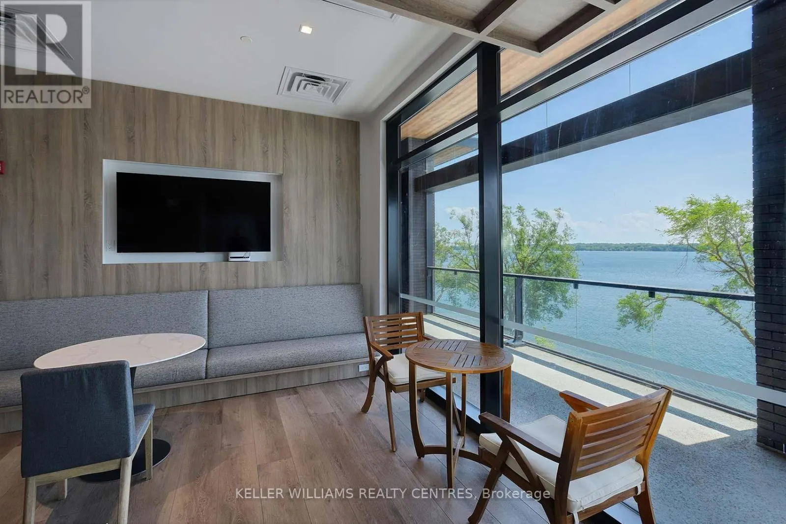602 - 185 DUNLOP STREET E