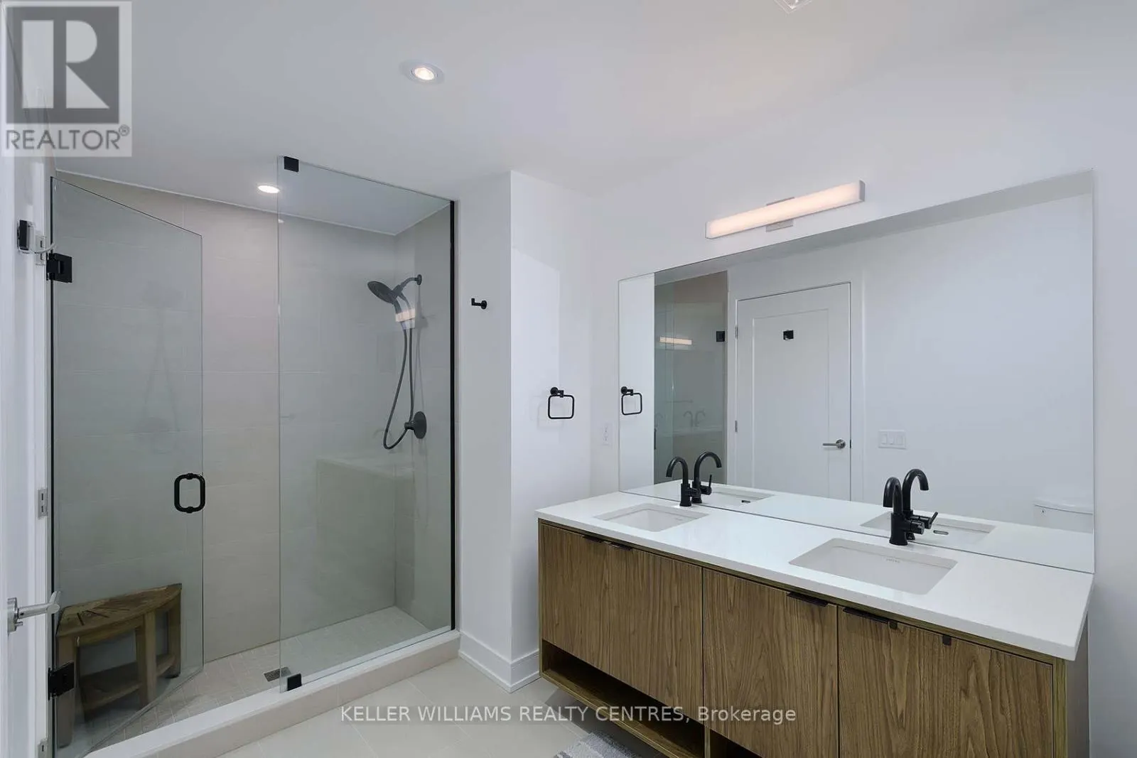 602 - 185 DUNLOP STREET E