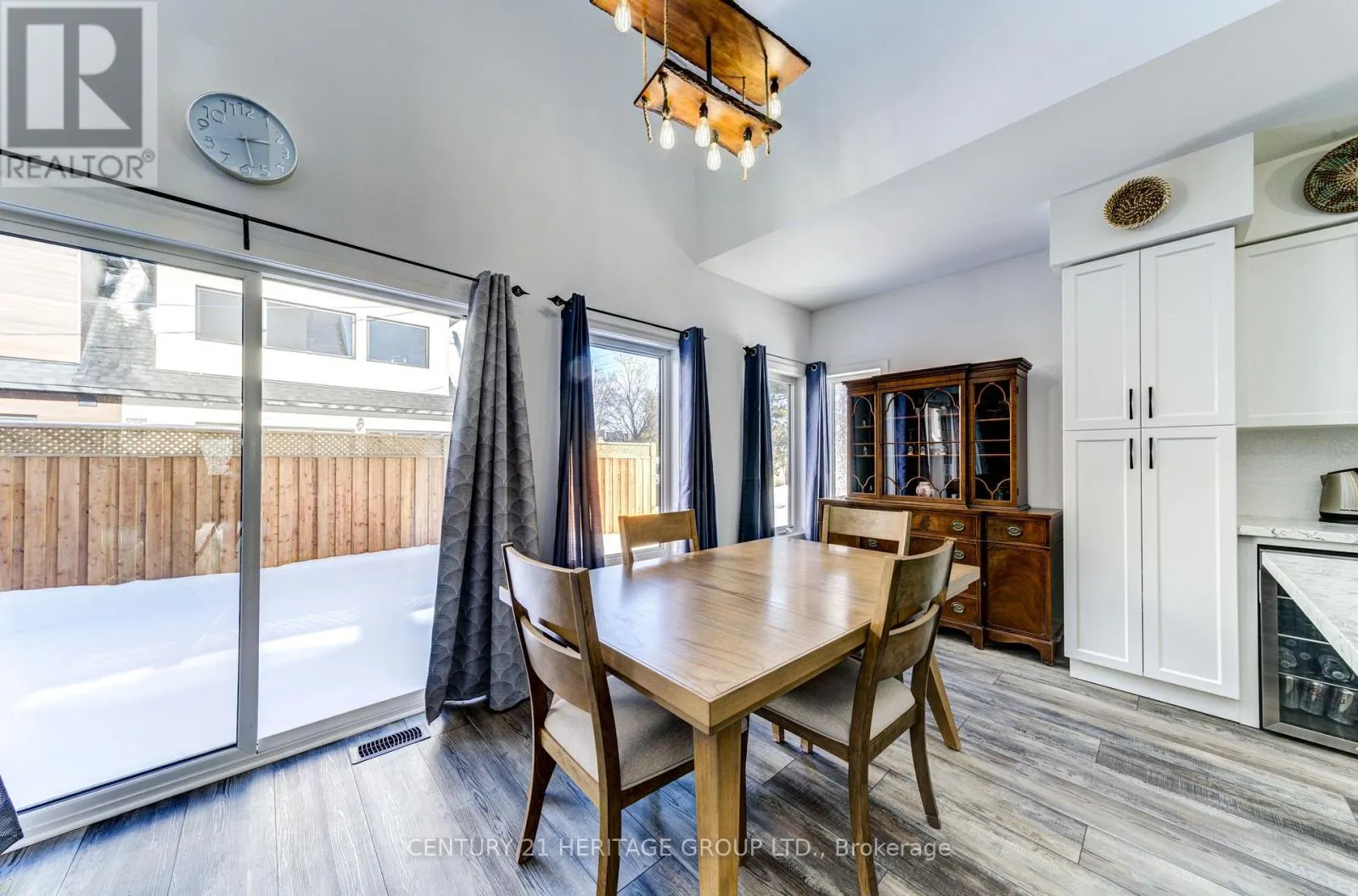 44 RUBY CRESCENT