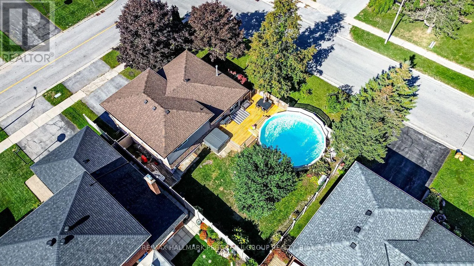 2 CARMICHAEL COURT