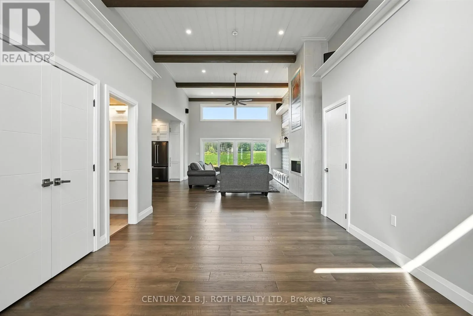 3510 BRENNAN LINE W