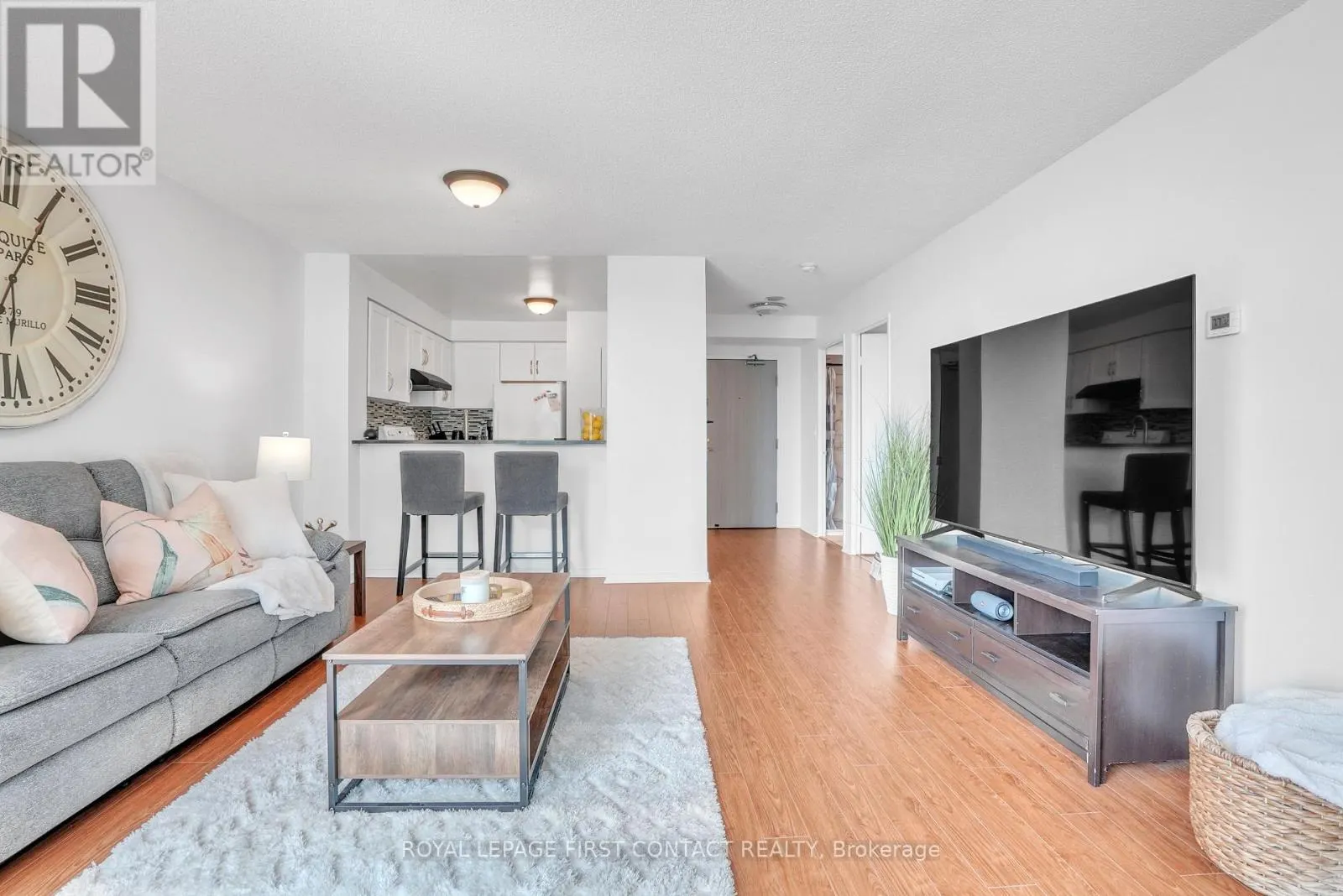 908 - 140 DUNLOP STREET E