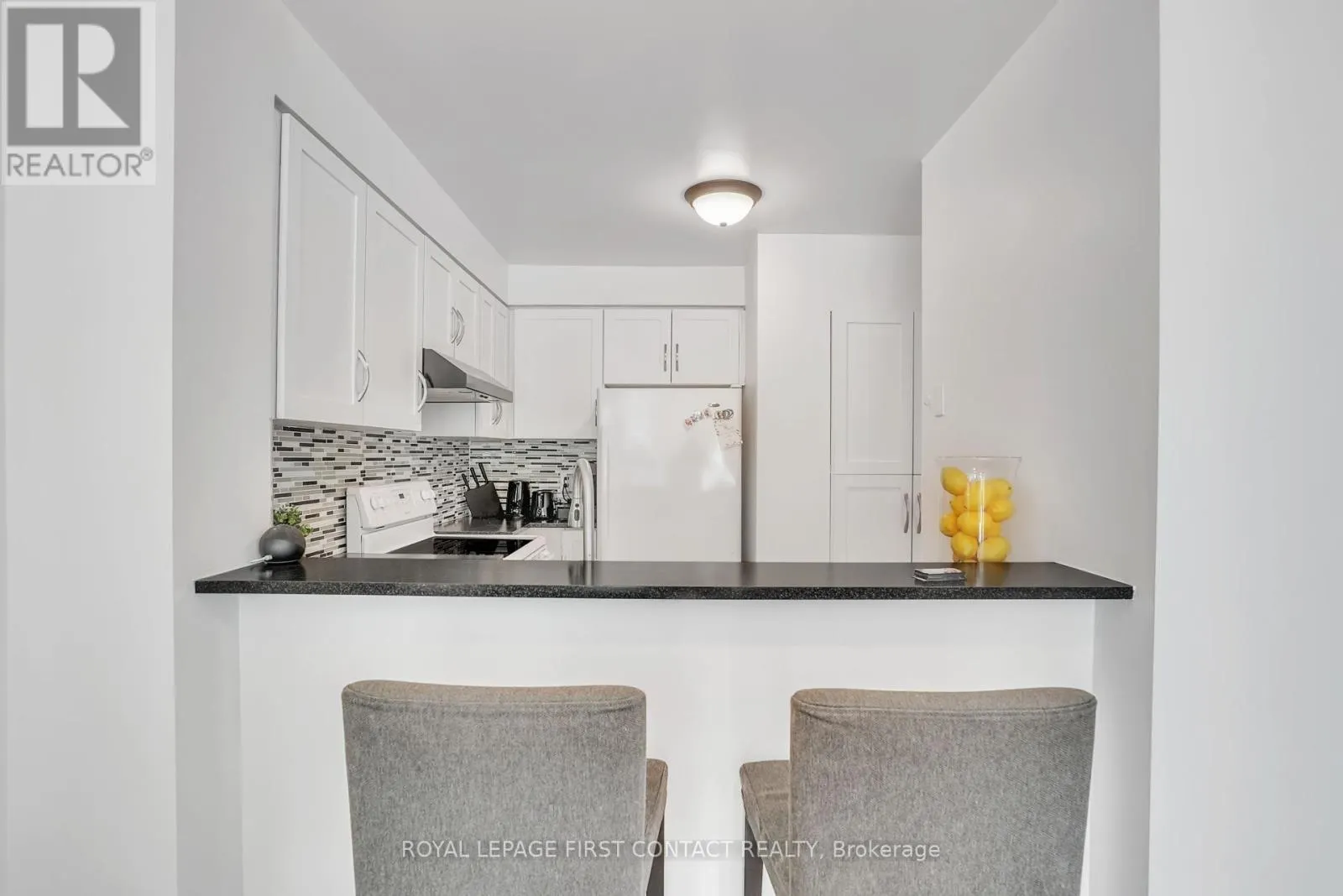 908 - 140 DUNLOP STREET E