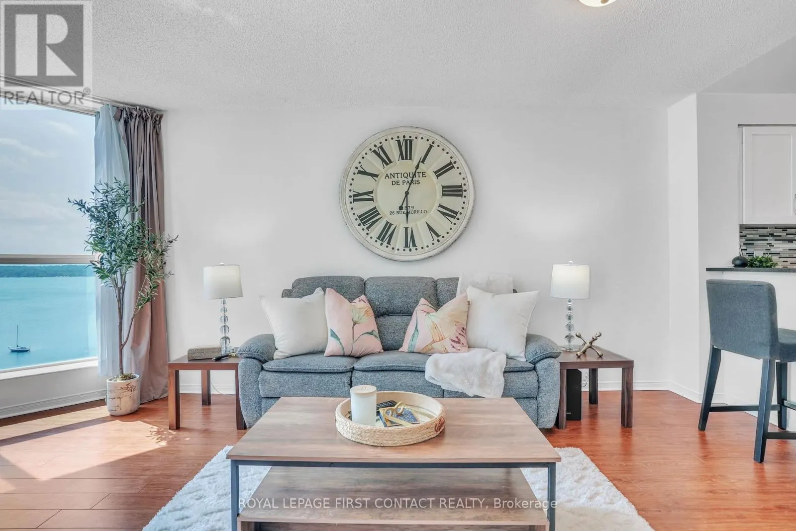 908 - 140 DUNLOP STREET E