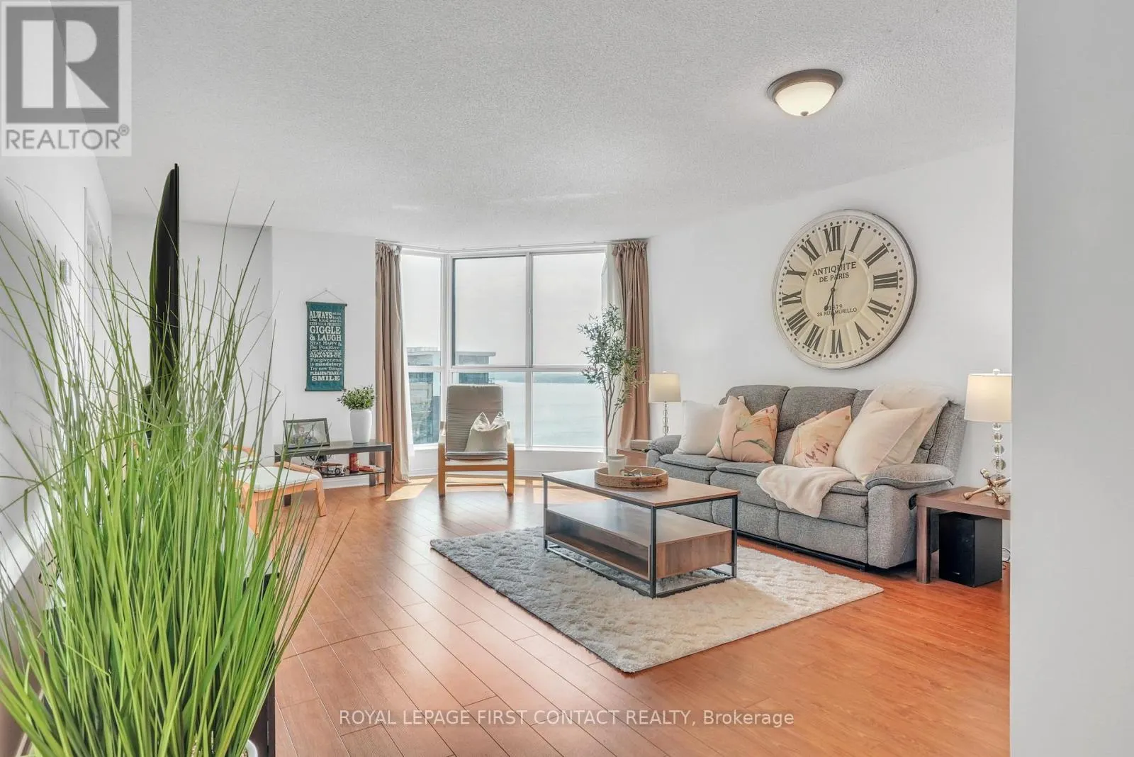 908 - 140 DUNLOP STREET E