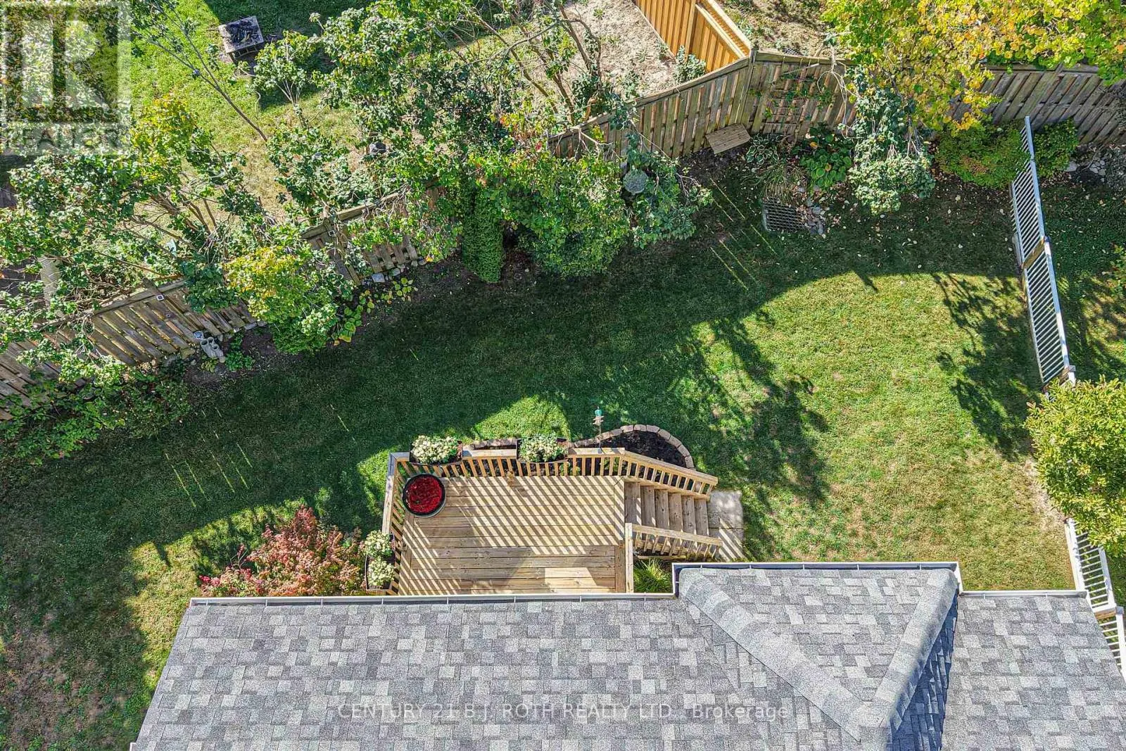 28 CANTERBURY CIRCLE