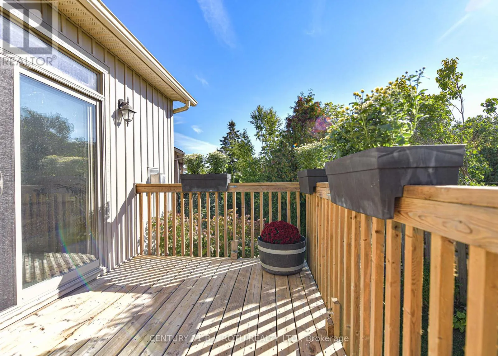 28 CANTERBURY CIRCLE