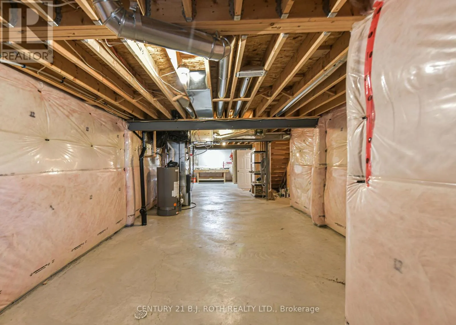 28 CANTERBURY CIRCLE