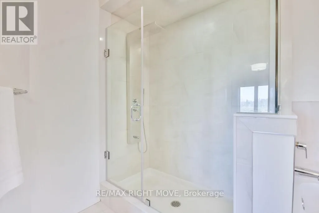 3721 QUAYSIDE DRIVE