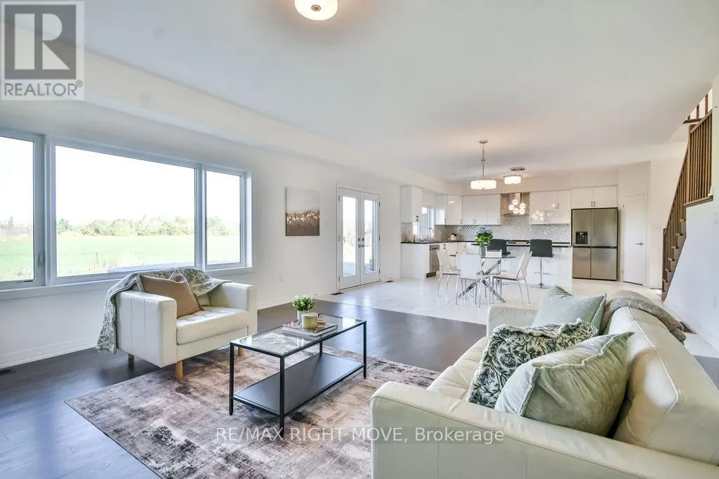 3721 QUAYSIDE DRIVE