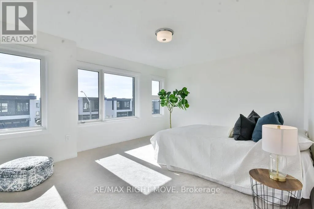 3721 QUAYSIDE DRIVE
